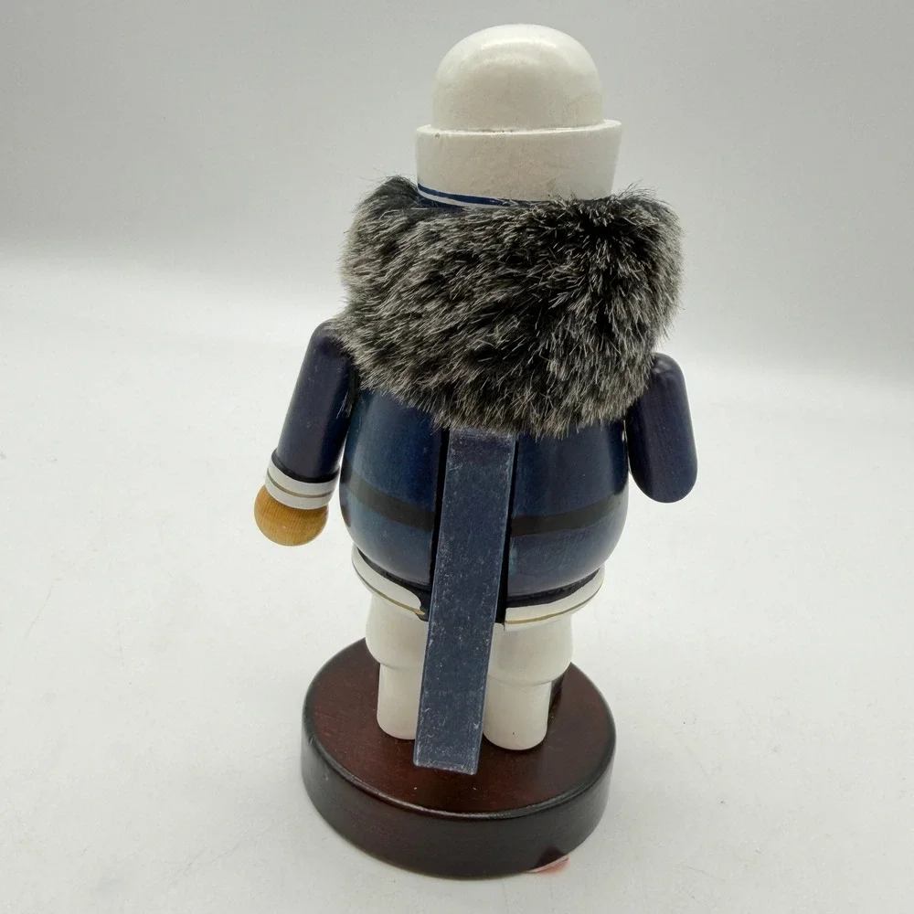 N/A wooden sailor